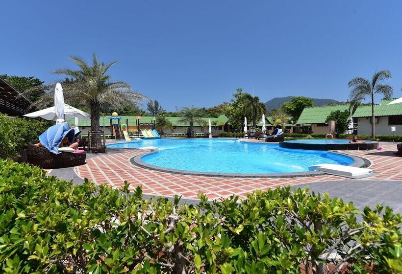 هتل Varin Beach Resort