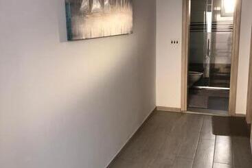 پانسیون Apartmans And Rooms Slavica