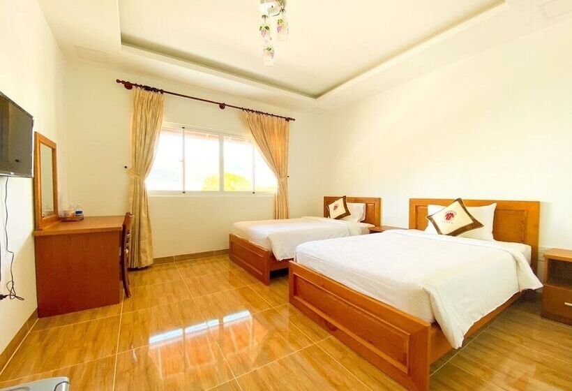 Tan Son Nhat Con Dao Resort