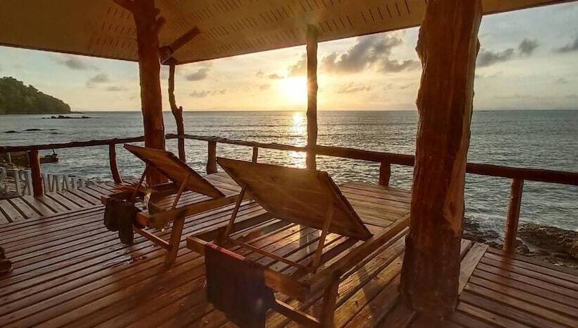 هتل Koh Chang Resort Ranong
