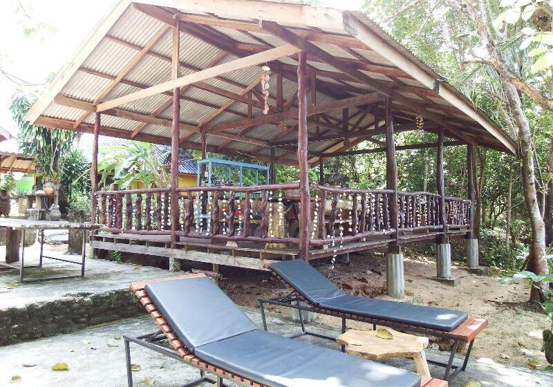 هتل Koh Chang Resort Ranong