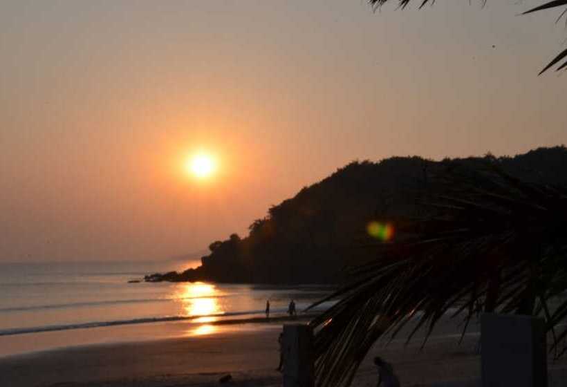 پانسیون Athi Resorts