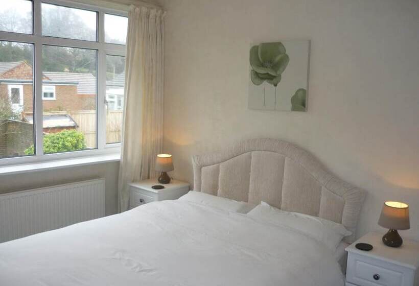 بنسيون De La Warr Guest House