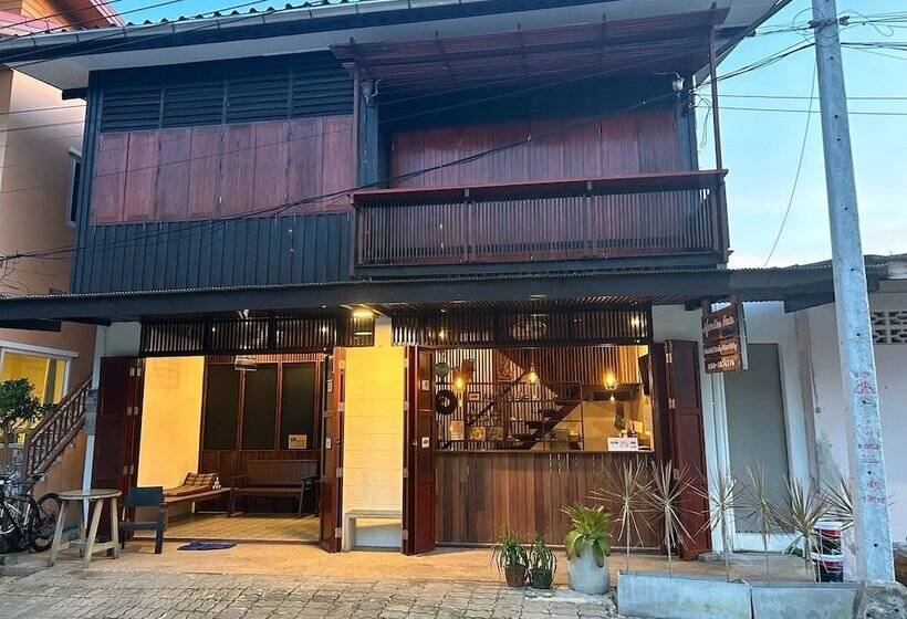 هاستل Aforetime House @ Samui