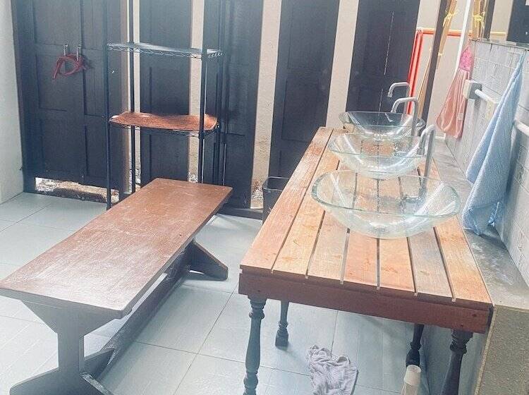 هاستل Aforetime House @ Samui