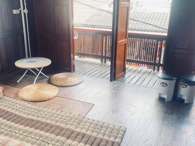 هاستل Aforetime House @ Samui