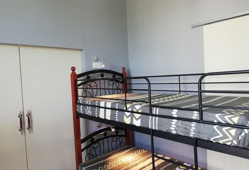 هاستل Villa Dadap Miri