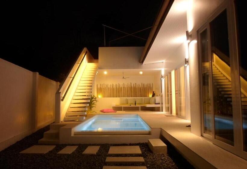 Chuan Chom Villas