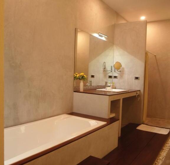 Chuan Chom Villas