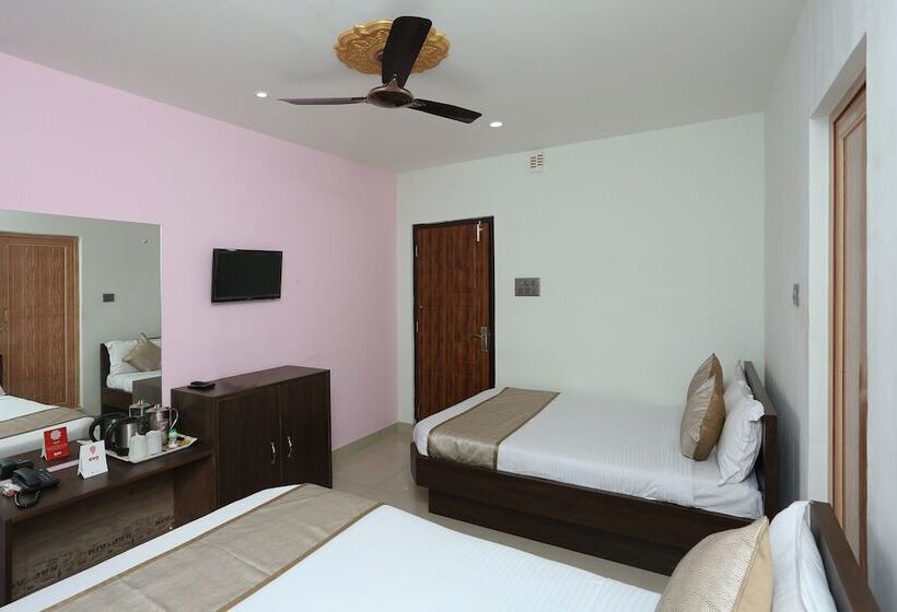 هتل O Aashray Guest House