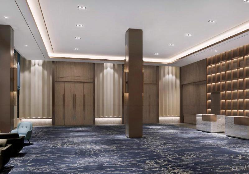 هتل Mercure Karamay
