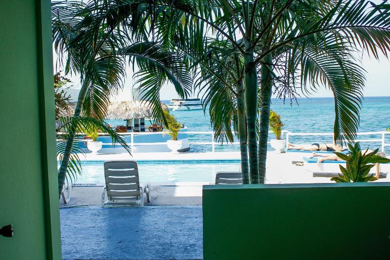 هتل Ocean Palms