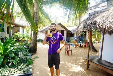 هتل Star Rest Beach
