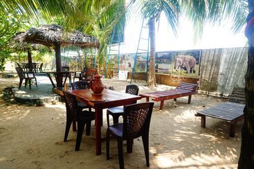 هتل Star Rest Beach