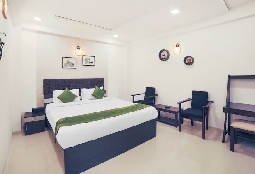 Hotel Treebo Chalets, Nagpur Airport