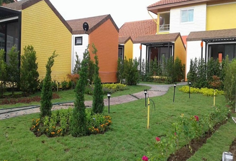 هتل V Village