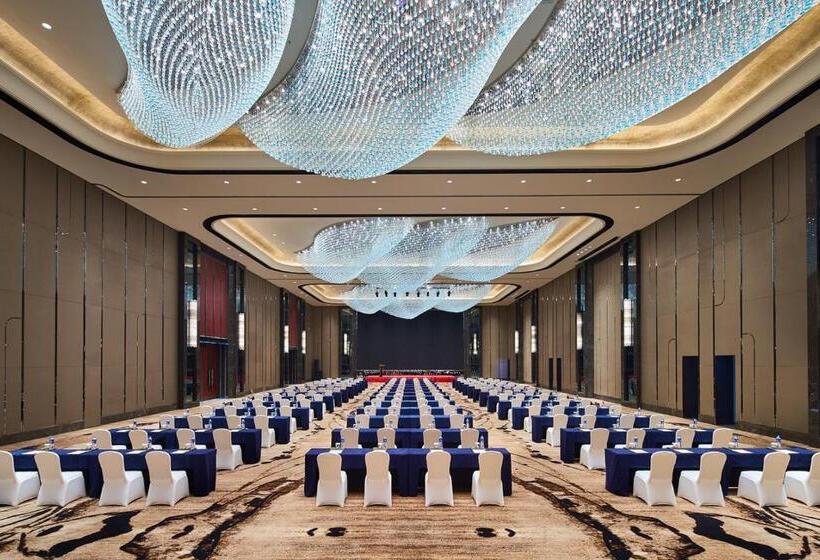 هتل Wanda Realm Qiqihar