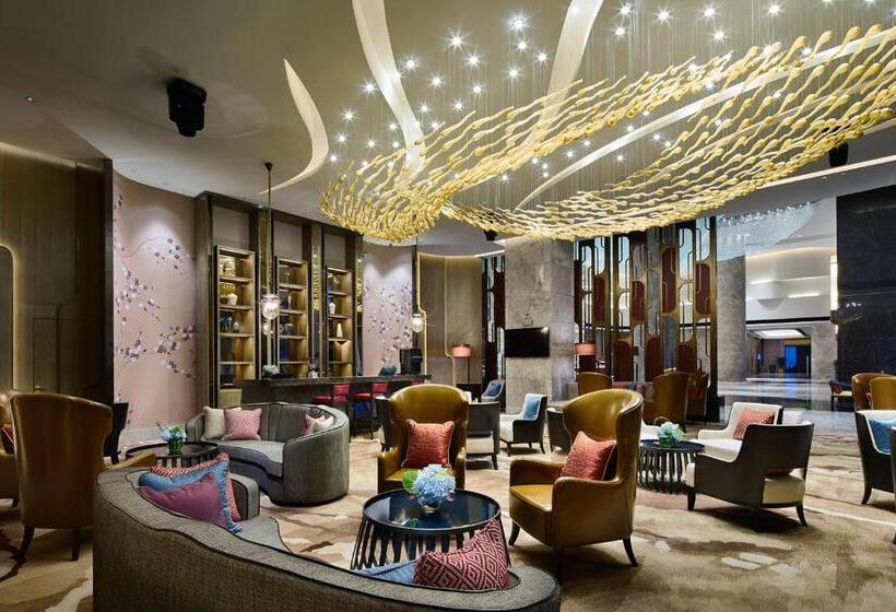 هتل Wanda Realm Qiqihar