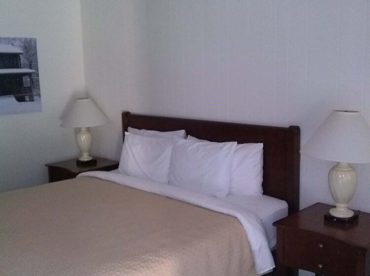 モーテル New River Inn And Cabins