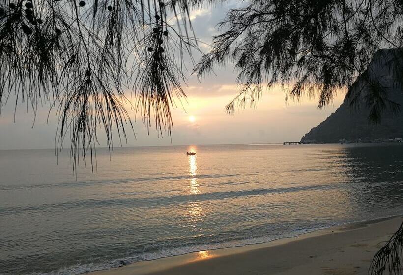 پانسیون Aow Noi Sea View Resort