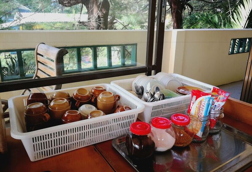 پانسیون Aow Noi Sea View Resort