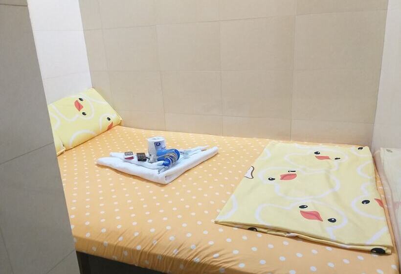پانسیون New Yan Yan Guest House Reception 9th Floor Flat E4 E6