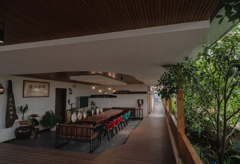 پانسیون 张家界天门山伴田居民宿