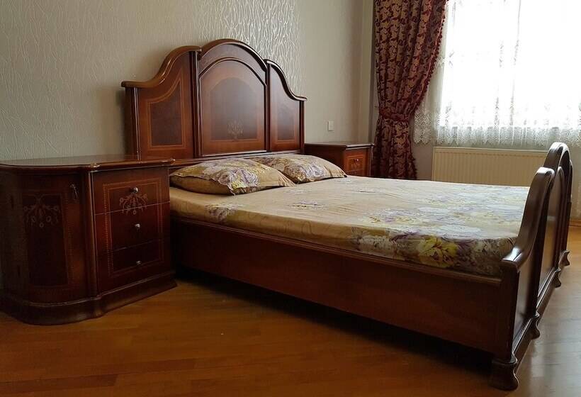 Umair Guest House
