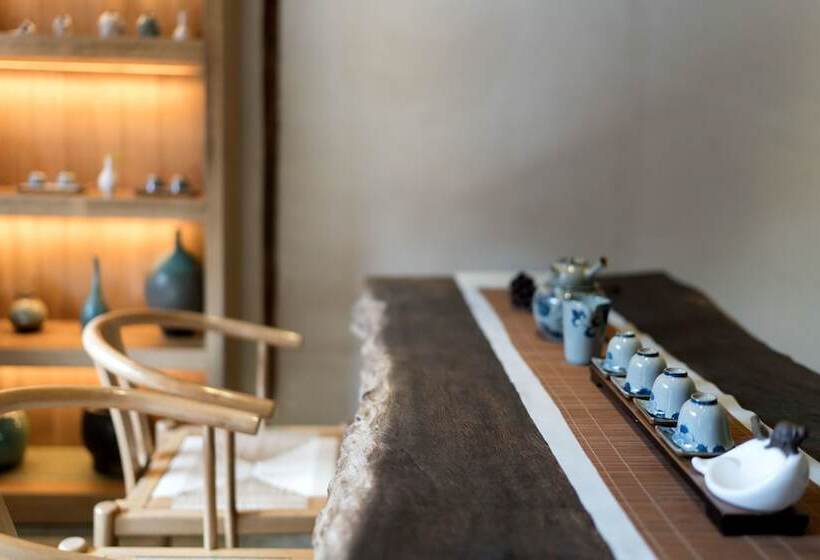 Dali Old Courtyard Boutique Inn