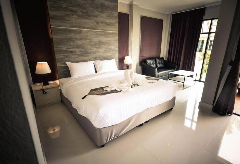 هتل Chanalai Resort And