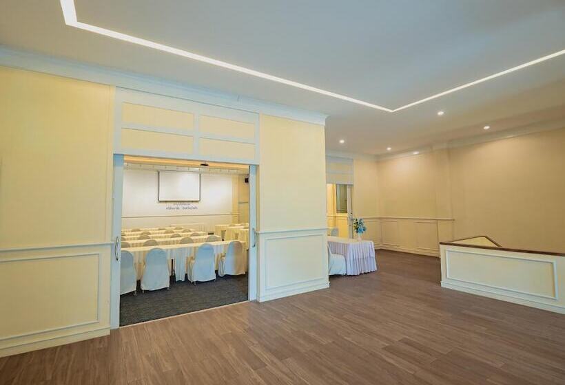 هتل Chanalai Resort And