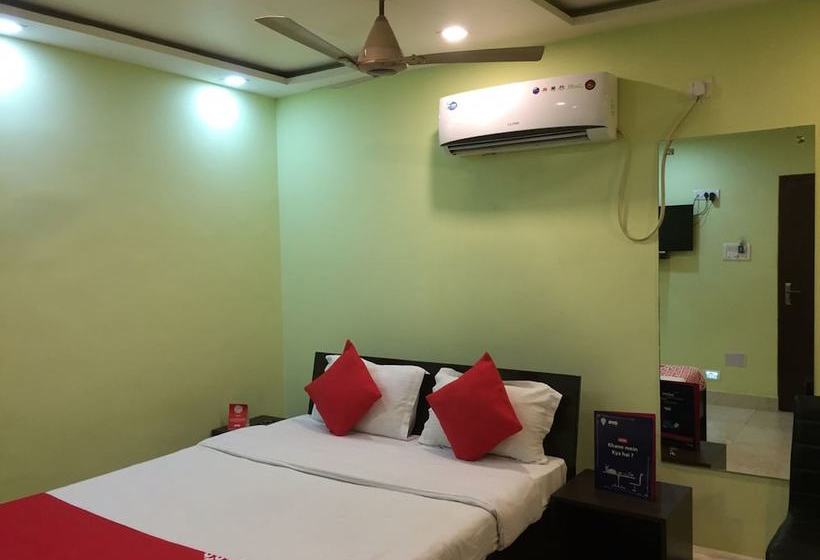 فندق Crystal Studio By Oyo Rooms