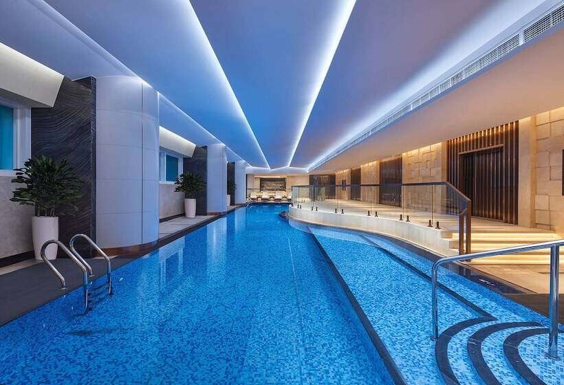 هتل Hyatt Regency Metropolitan Chongqing