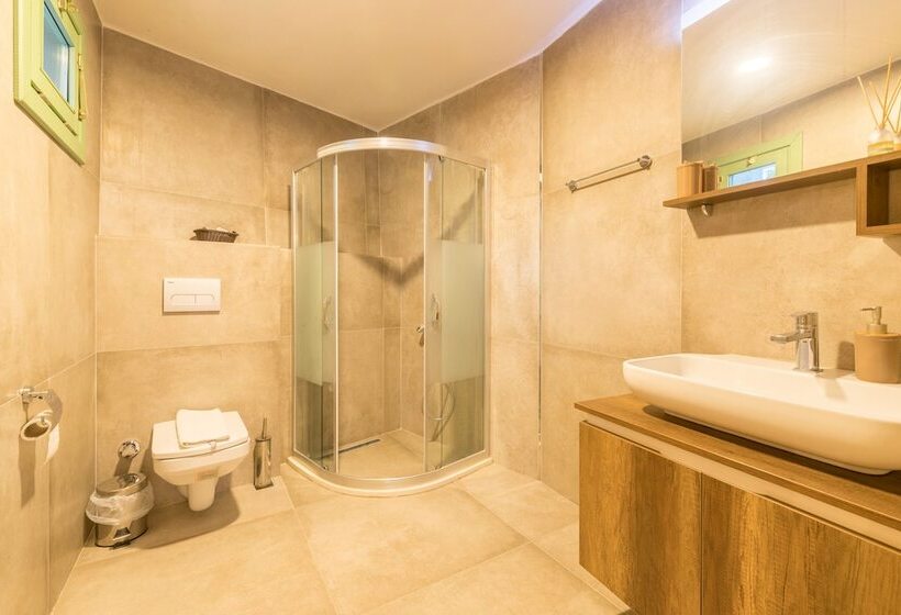 هتل Kaya Guest House