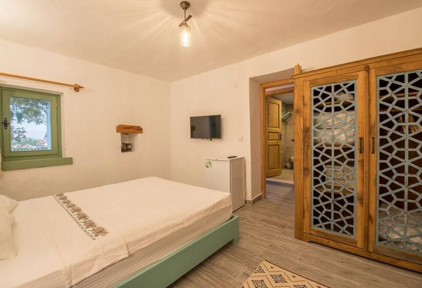 هتل Kaya Guest House