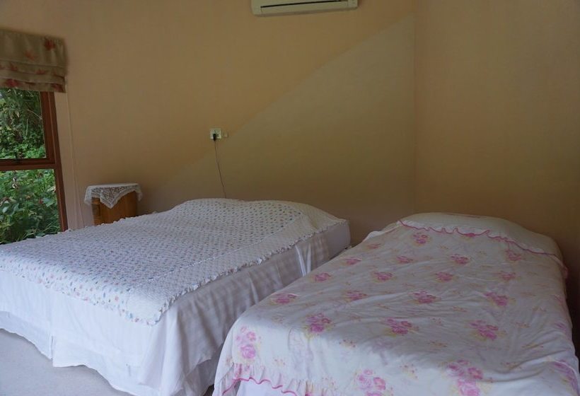 فندق Smallville Resort Ranong