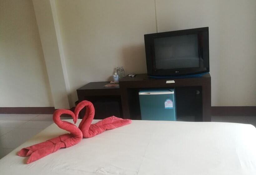 هتل The Room