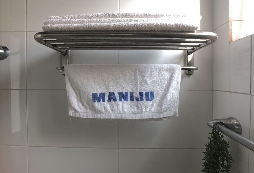 Maniju Pension