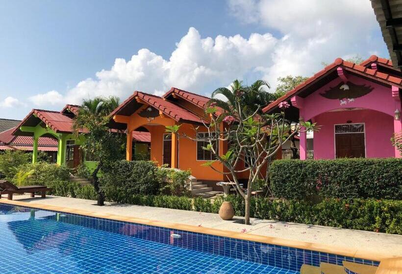 هتل Baan Archa Samui