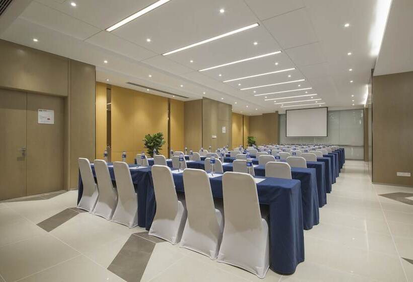 هتل Holiday Inn Express Zhengzhou Longzi Lake, An Ihg