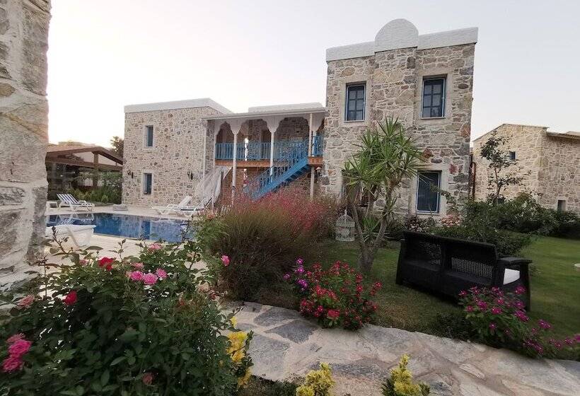 هتل La Petra Datca