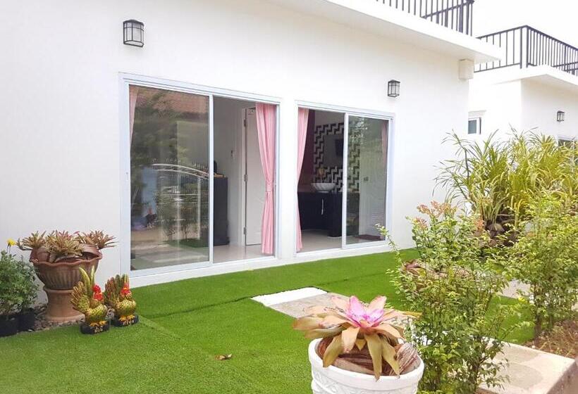 هتل Phannarai House