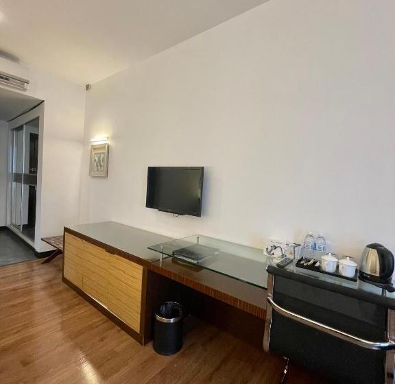 New World Express Motel