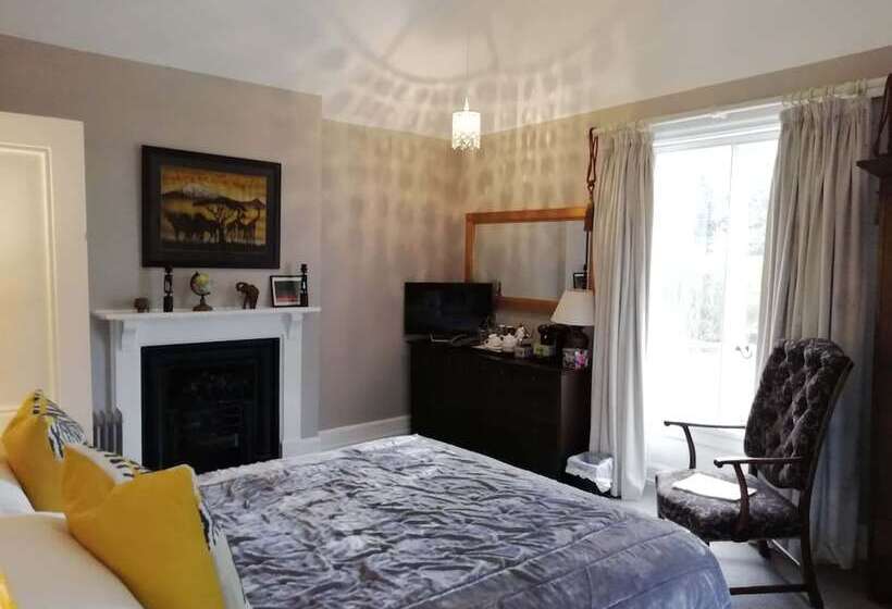 펜션 Carrick's At Castle Farm