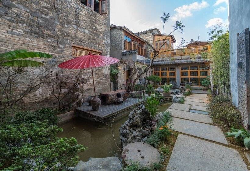پانسیون Huangshan Huanchun·bingyu Resort