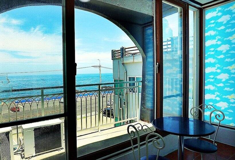 بنسيون Jeju Beach House