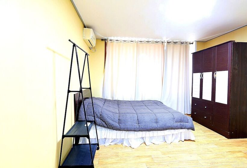 بنسيون Jeju Beach House