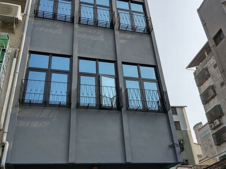 پانسیون Oyaji Guesthouse