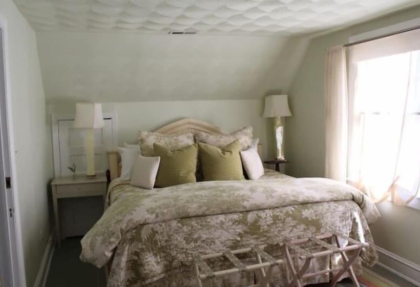 Bed and Breakfast Hope And Glory Inn And Vineyard