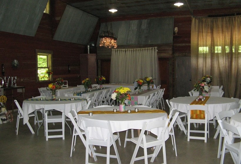 민박 The Oliver Acreage